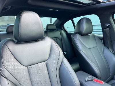 2022 BMW 3 Series 330e iPerformance
