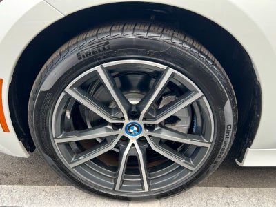 2022 BMW 3 Series 330e xDrive