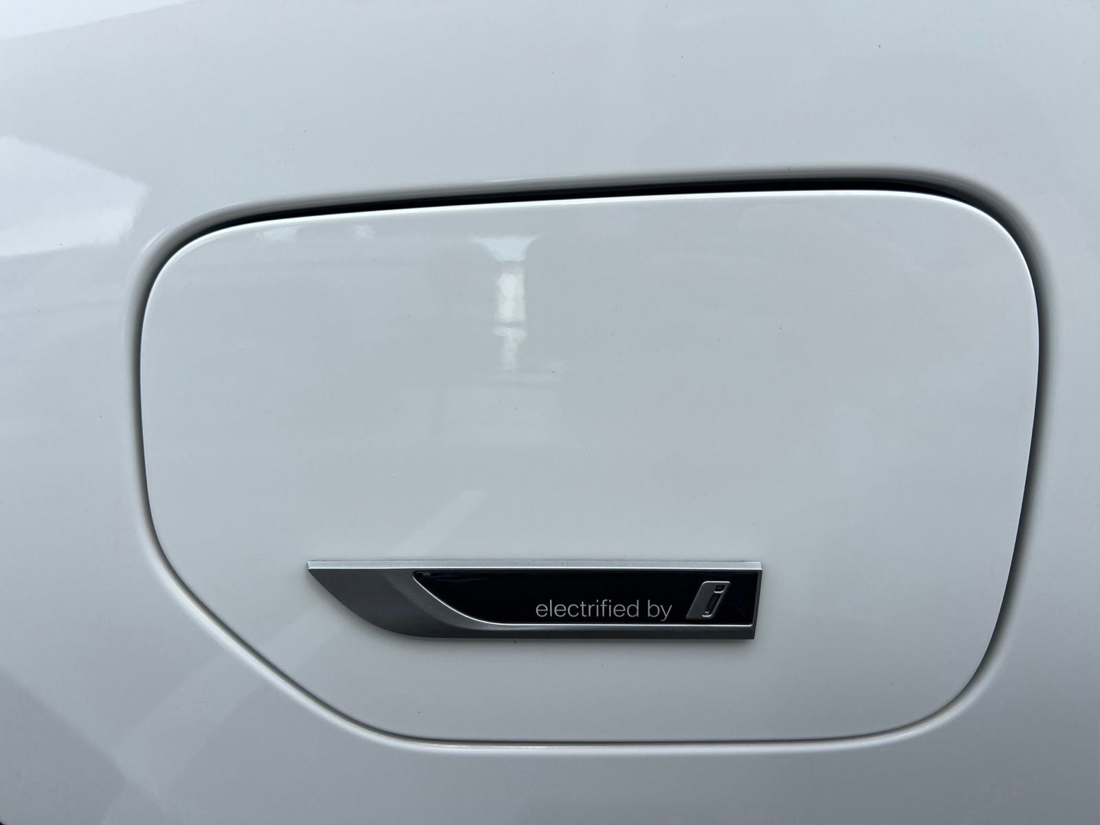 2022 BMW 3 Series 330e xDrive