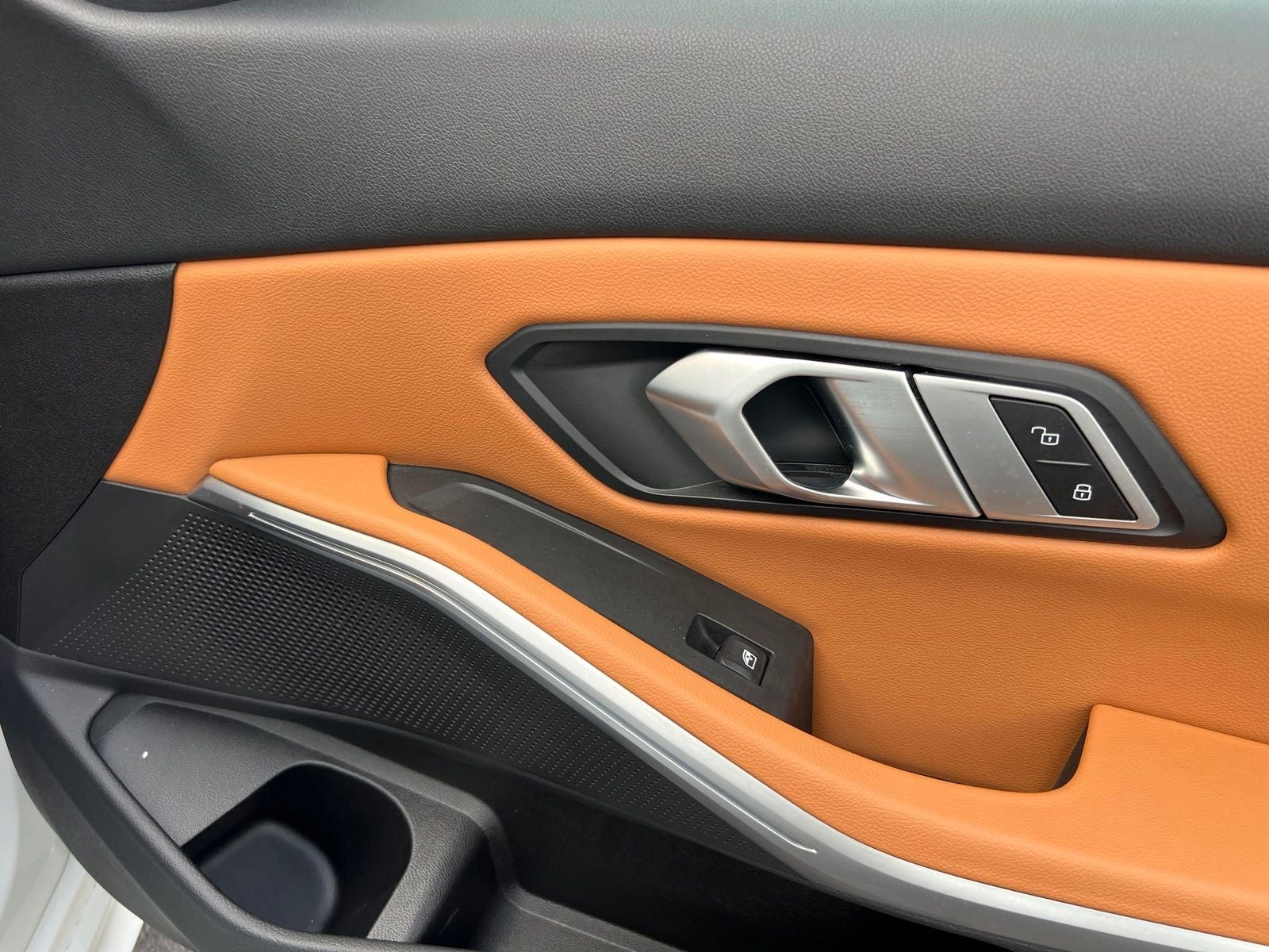 2022 BMW 3 Series 330e xDrive