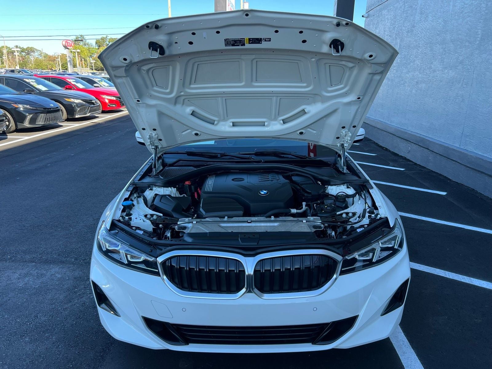 2023 BMW 3 Series 330i