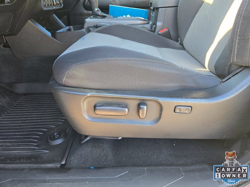 2022 Toyota Tacoma TRD Off-Road V6