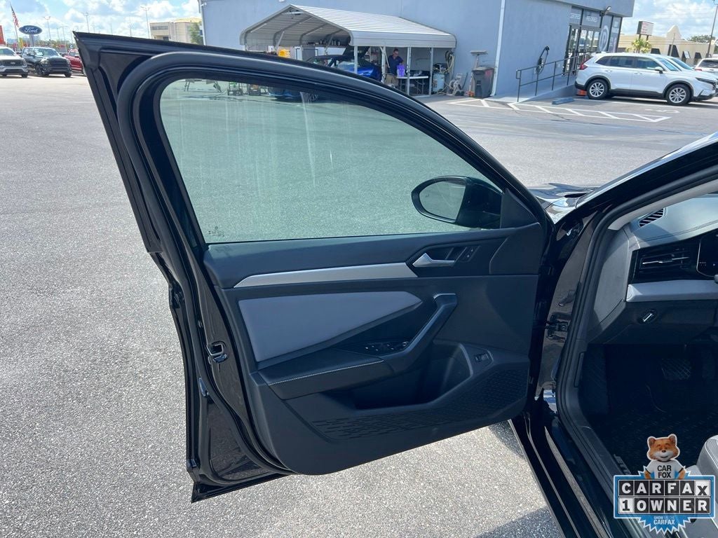 2025 Volkswagen Jetta 1.5T SE