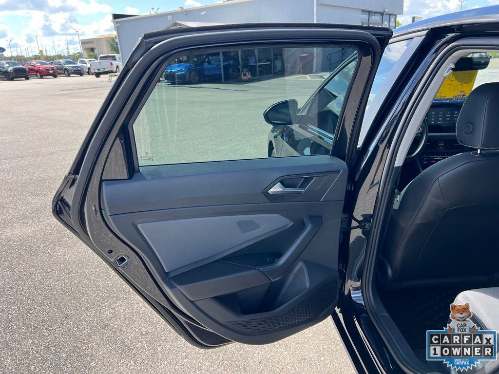 2025 Volkswagen Jetta 1.5T SE