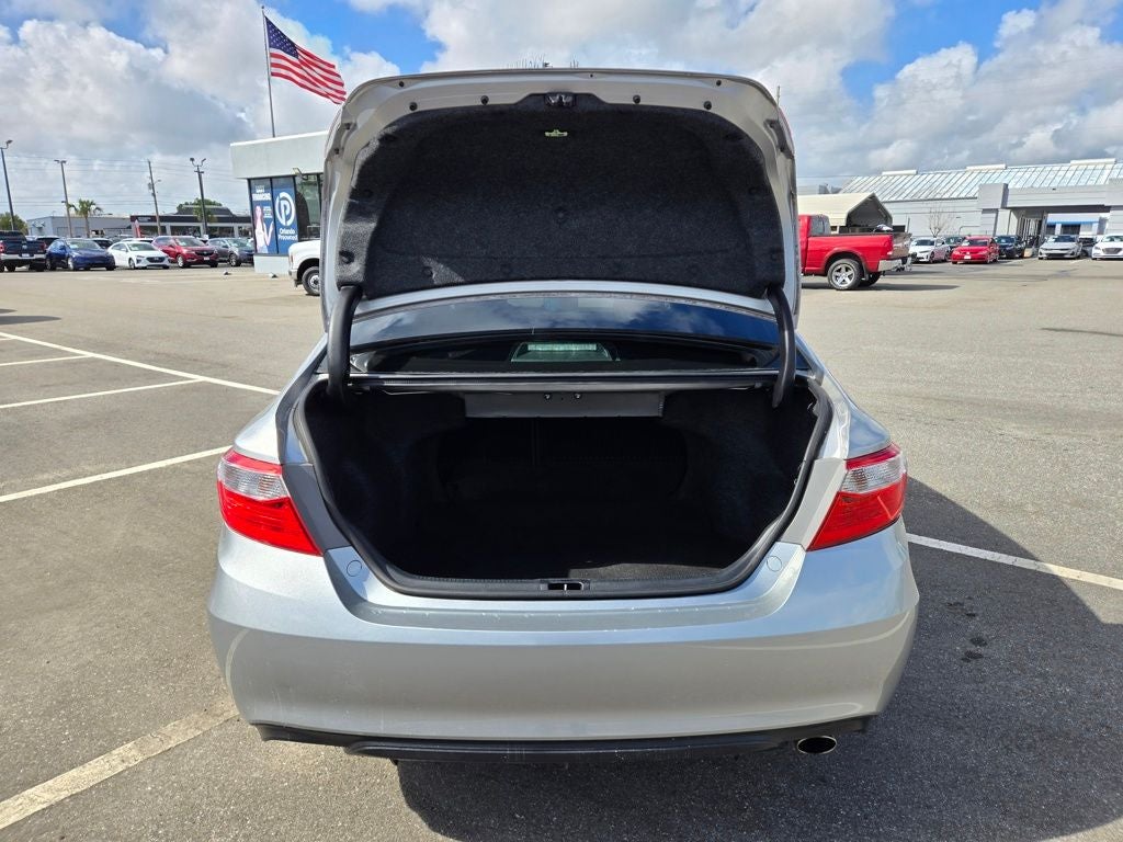 2015 Toyota Camry SE