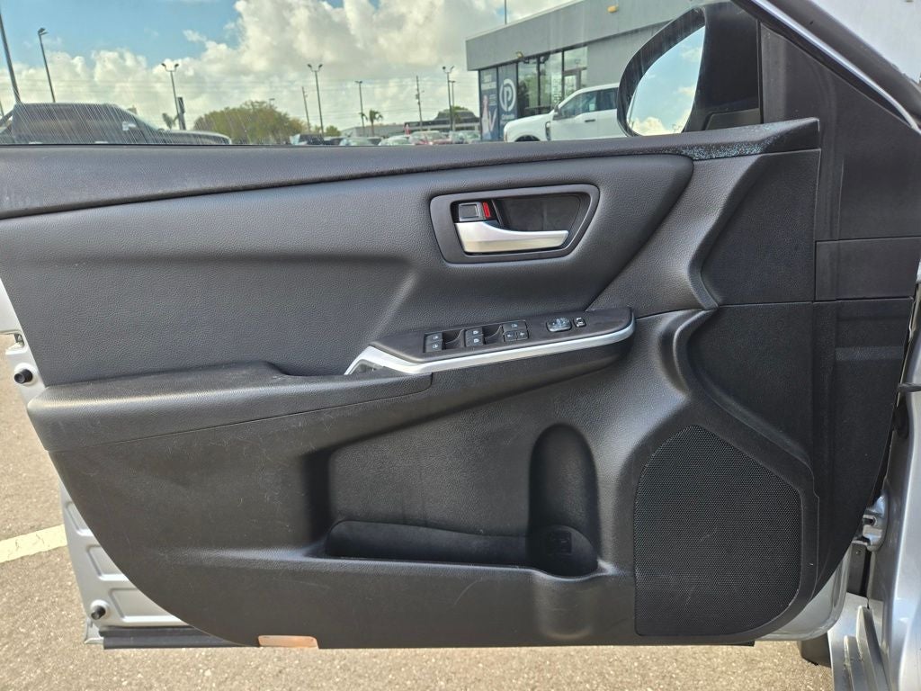 2015 Toyota Camry SE