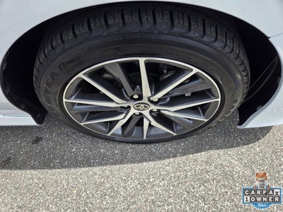 2022 Toyota Camry Hybrid XLE