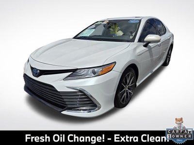 2022 Toyota Camry Hybrid XLE
