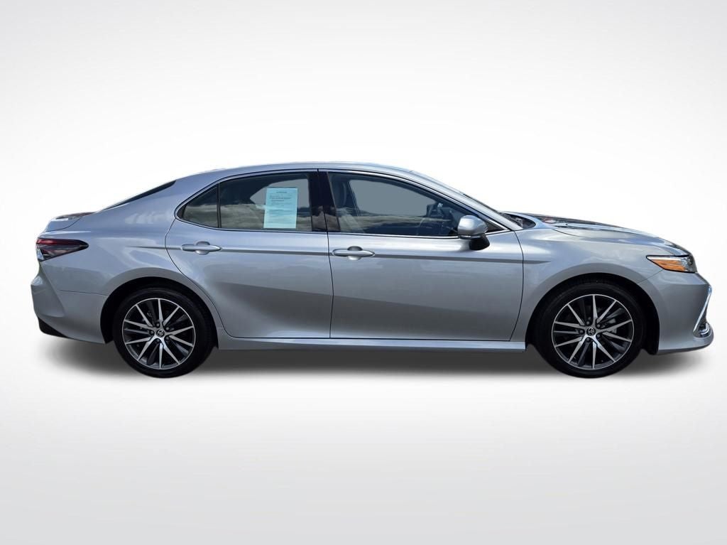 2023 Toyota Camry Hybrid XLE