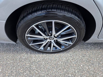 2023 Toyota Camry Hybrid XLE