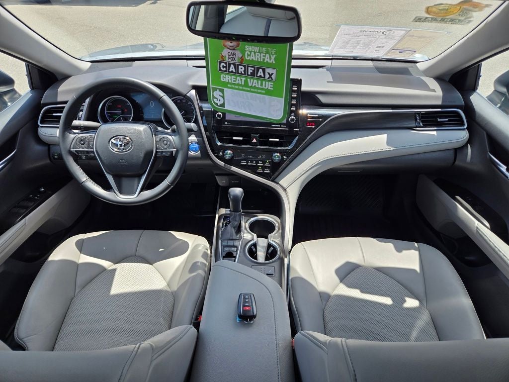 2023 Toyota Camry Hybrid XLE