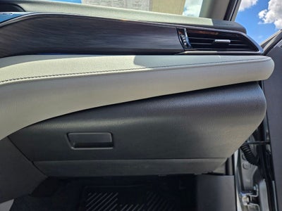 2023 Toyota Camry Hybrid XLE