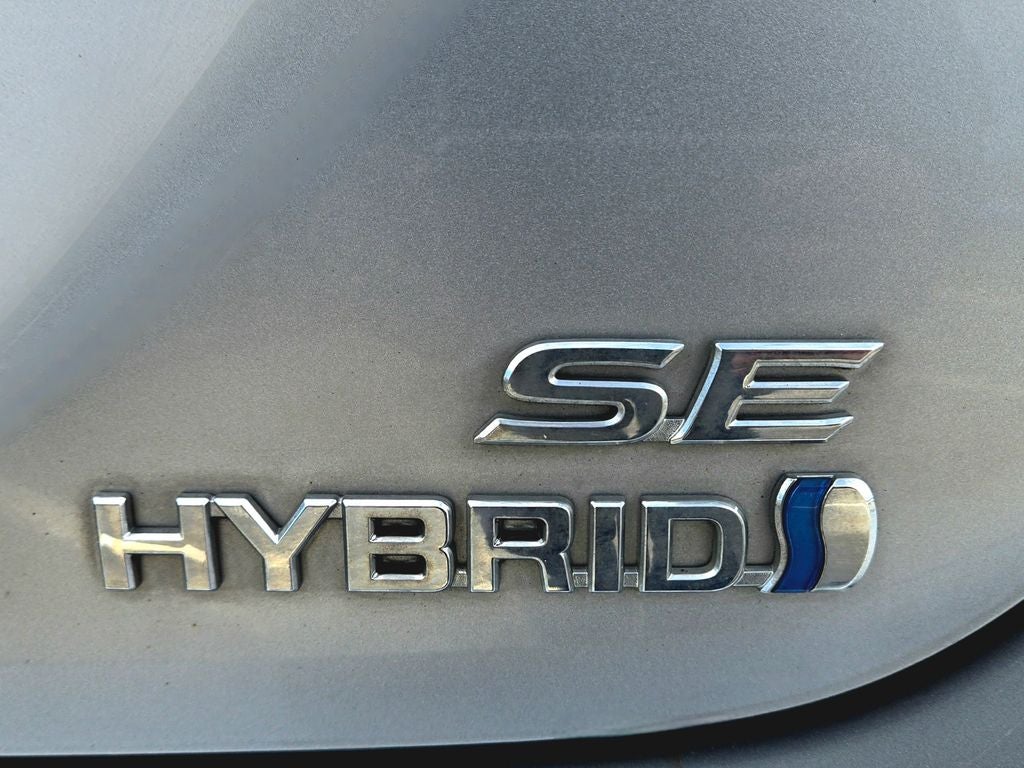 2021 Toyota Camry Hybrid SE