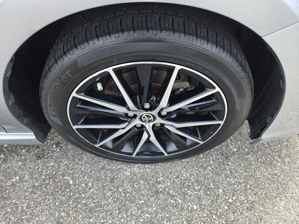 2021 Toyota Camry Hybrid SE