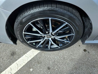 2021 Toyota Camry Hybrid SE