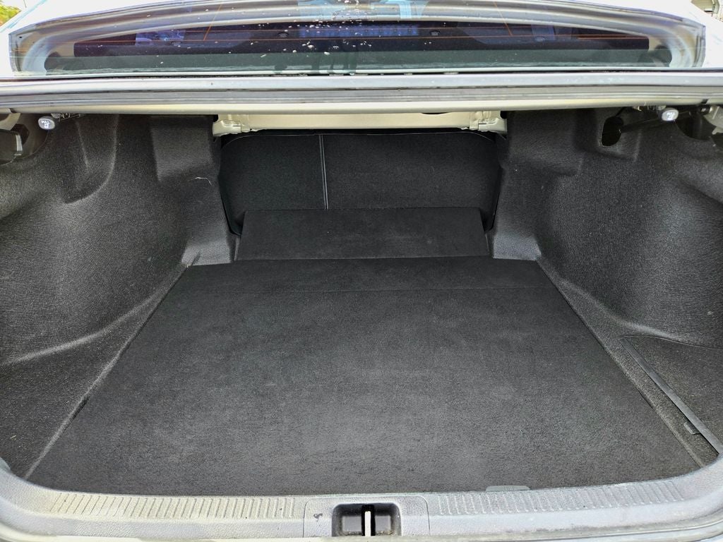 2021 Toyota Camry Hybrid SE