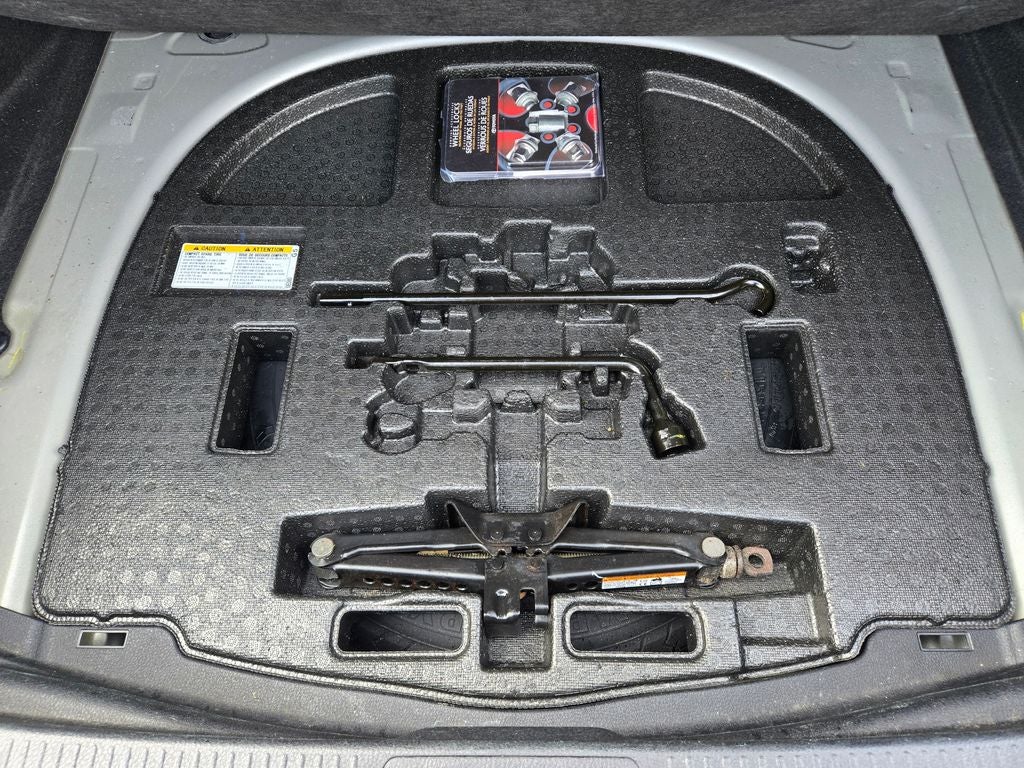 2021 Toyota Camry Hybrid SE