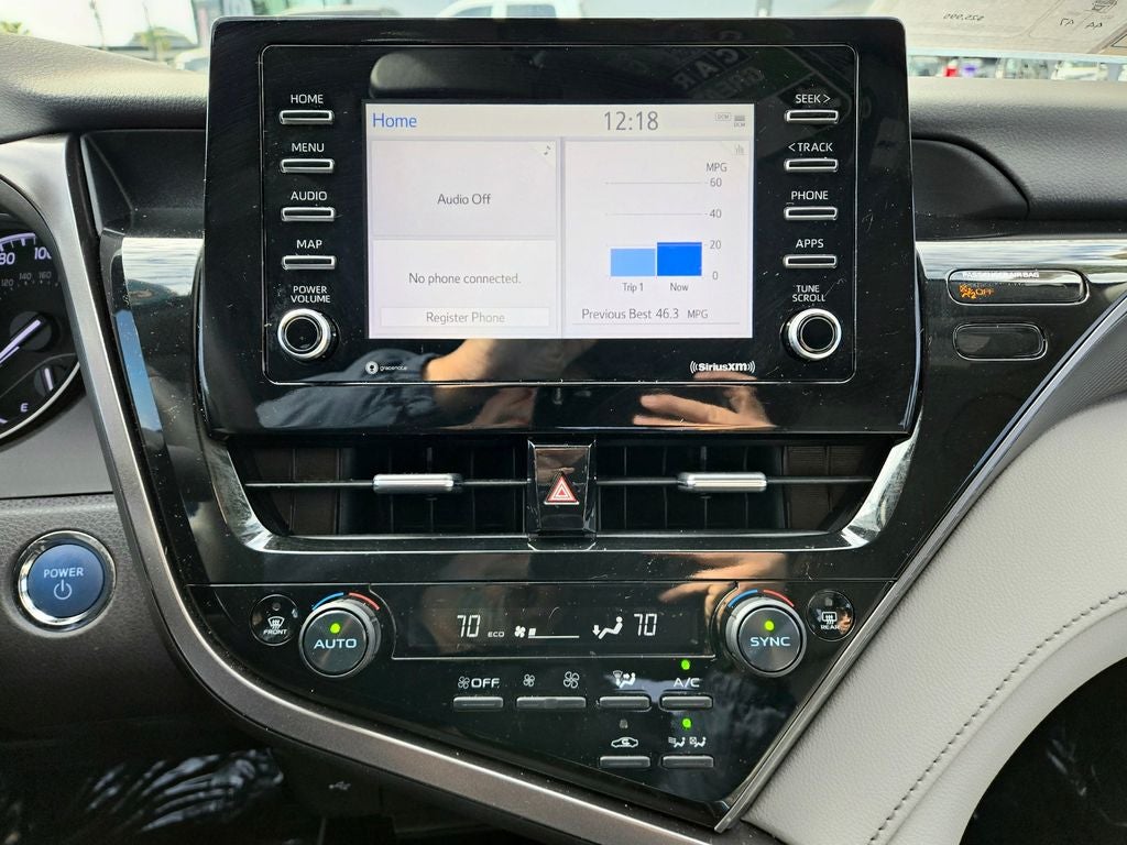 2021 Toyota Camry Hybrid SE