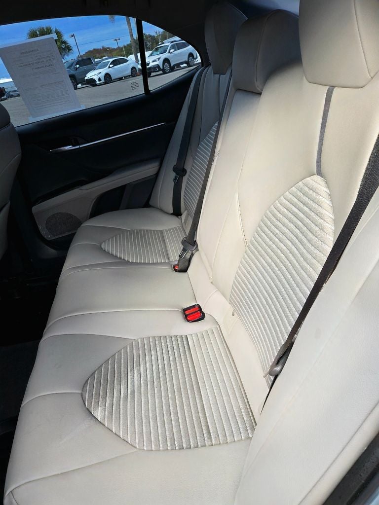 2021 Toyota Camry Hybrid SE