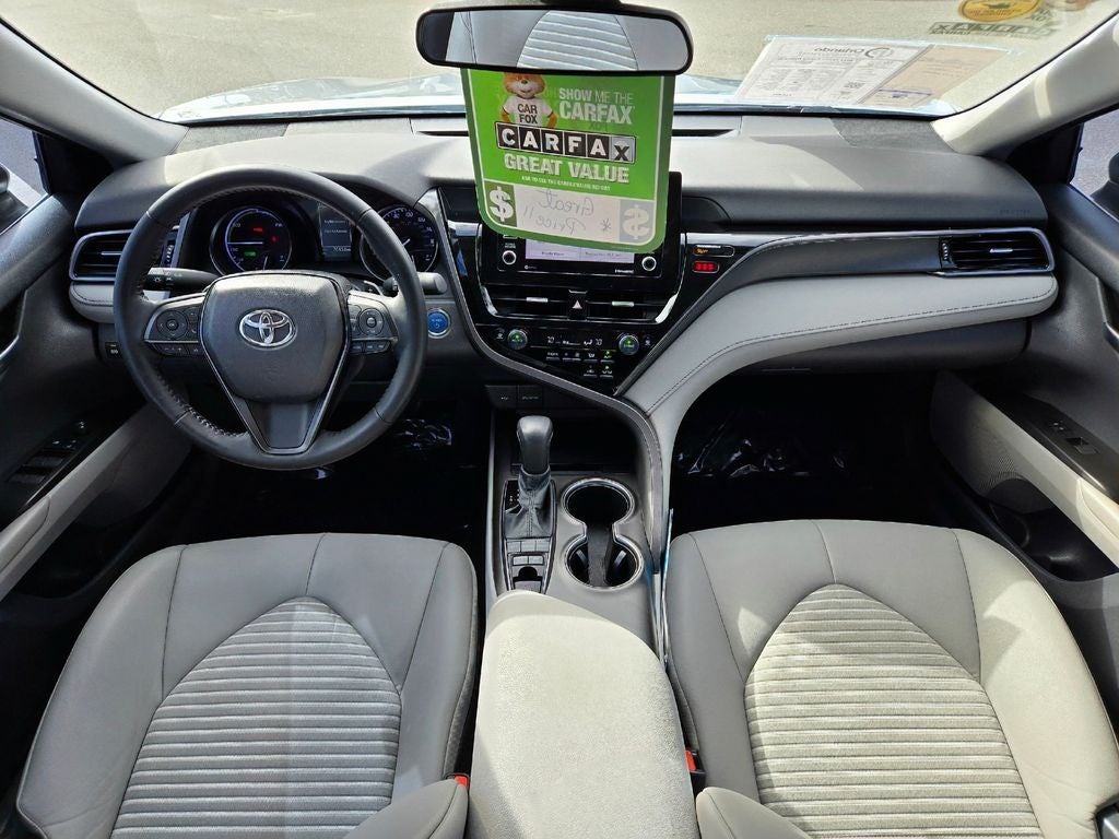 2021 Toyota Camry Hybrid SE