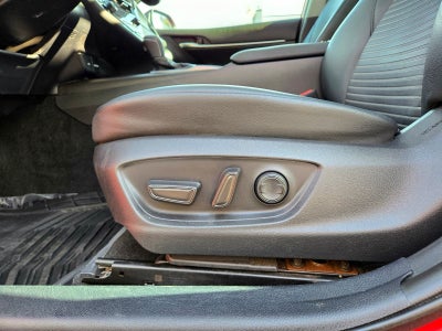 2022 Toyota Camry Hybrid Hybrid SE