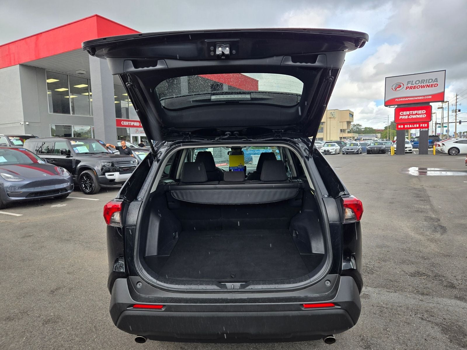 2024 Toyota RAV4 Hybrid LE