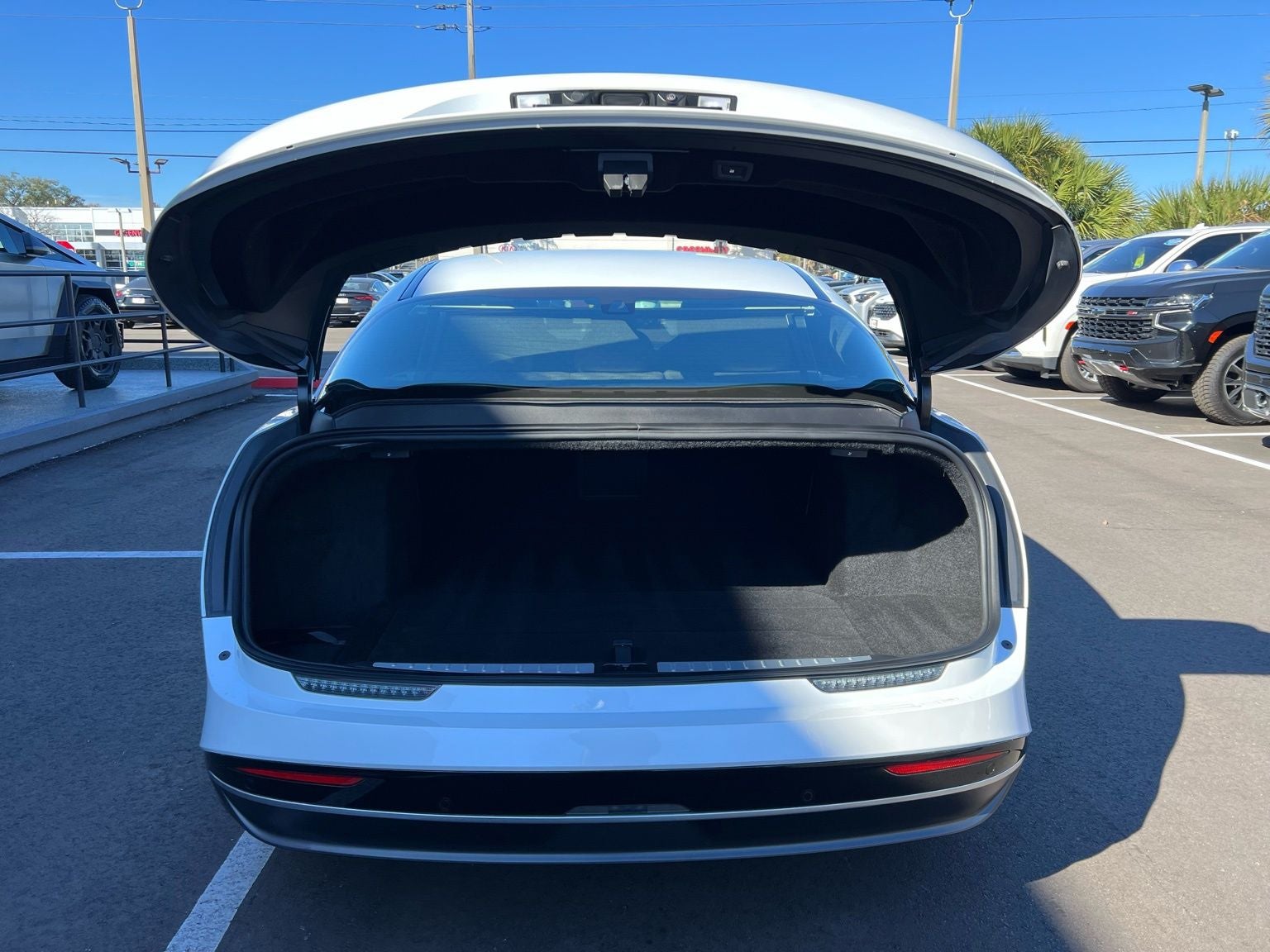 2024 Lucid Air Touring