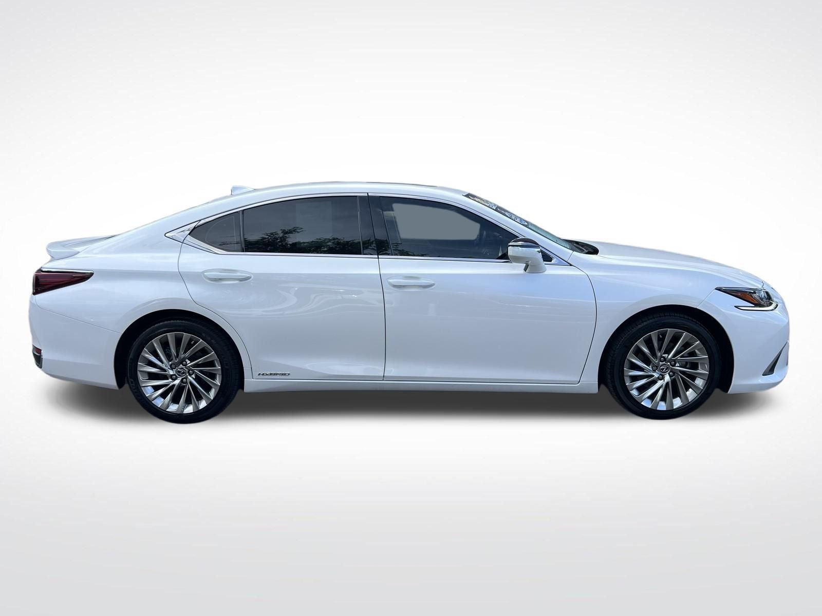 2019 Lexus ES 300h Ultra Luxury