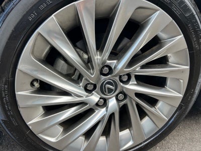 2019 Lexus ES 300h Ultra Luxury