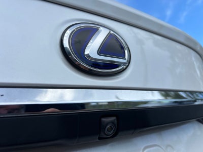 2019 Lexus ES 300h Ultra Luxury