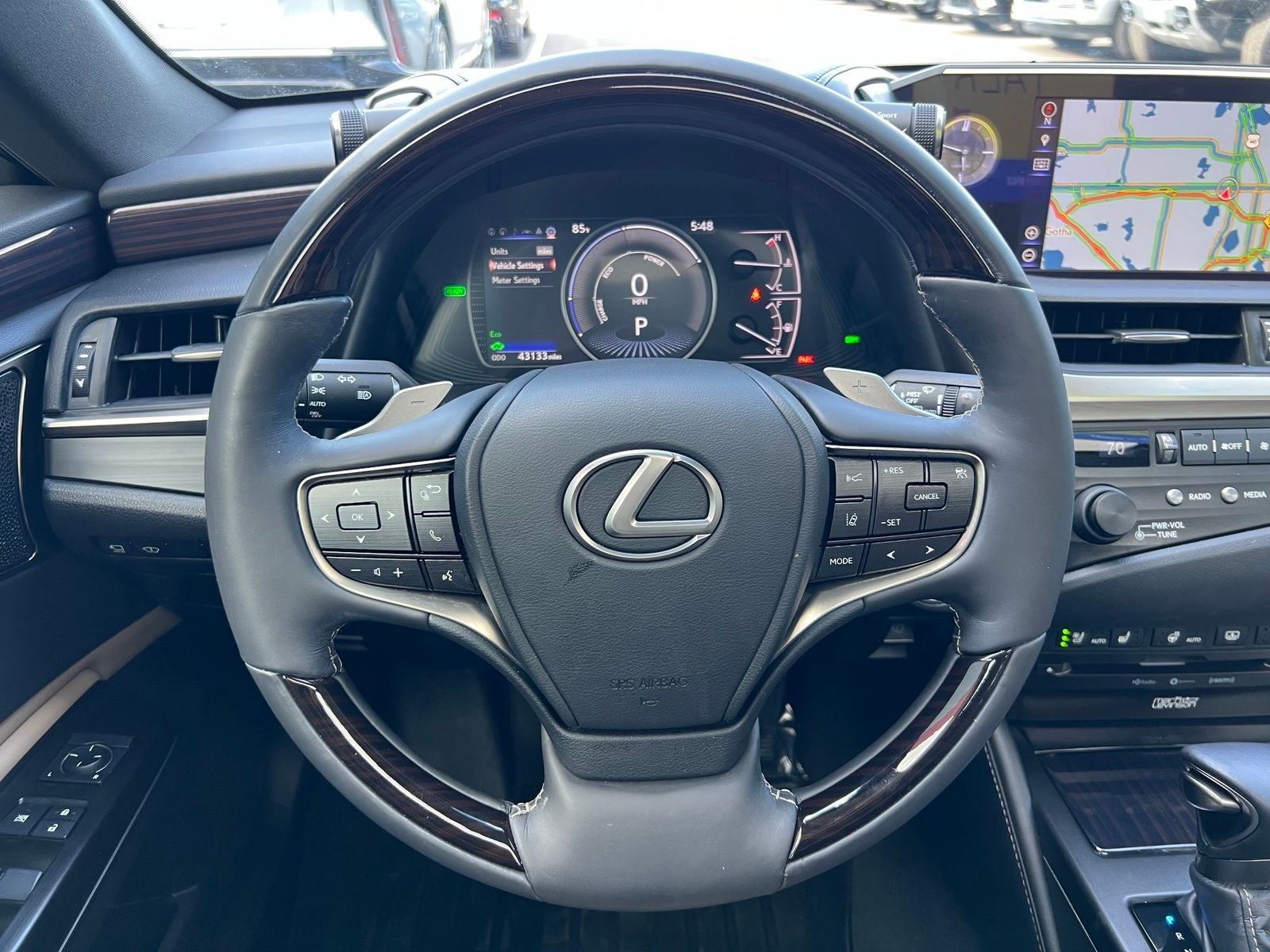 2019 Lexus ES 300h Ultra Luxury