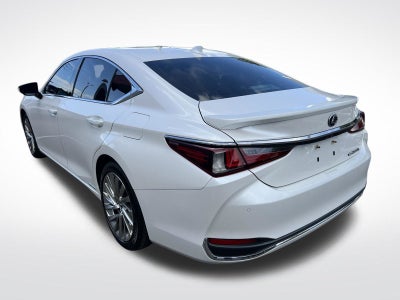 2019 Lexus ES 300h Ultra Luxury