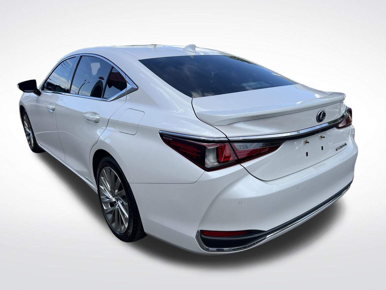 2019 Lexus ES 300h Ultra Luxury