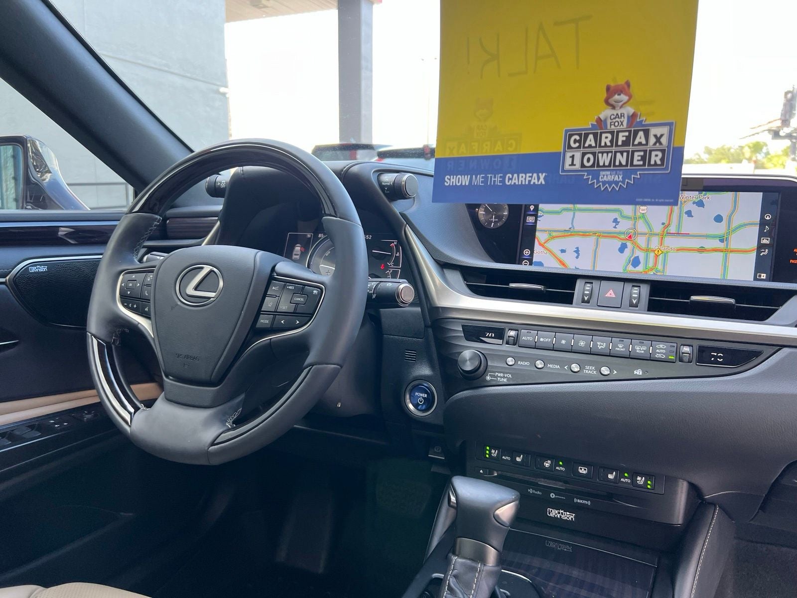 2019 Lexus ES 300h Ultra Luxury