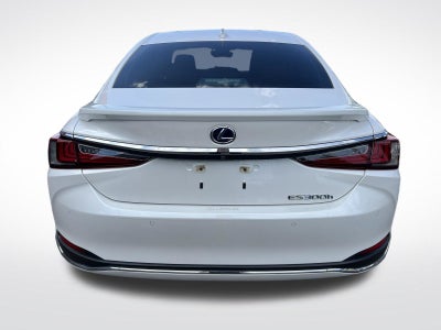 2019 Lexus ES 300h Ultra Luxury