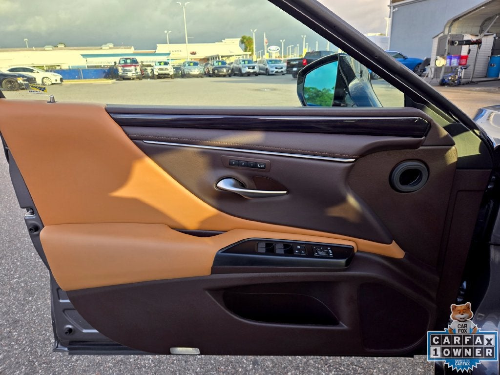 2020 Lexus ES 300h