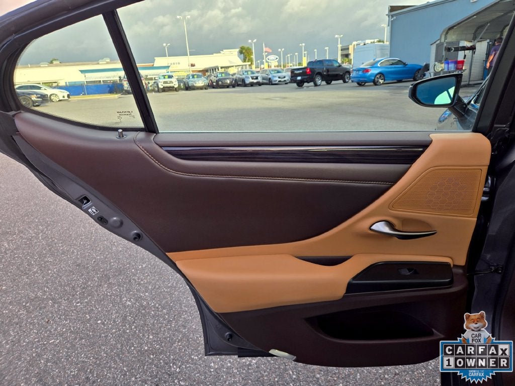 2020 Lexus ES 300h