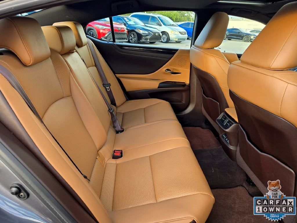 2020 Lexus ES 300h