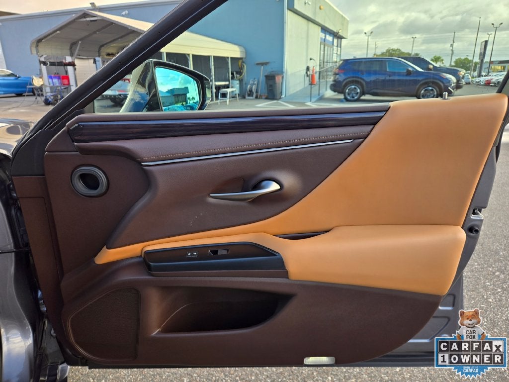 2020 Lexus ES 300h