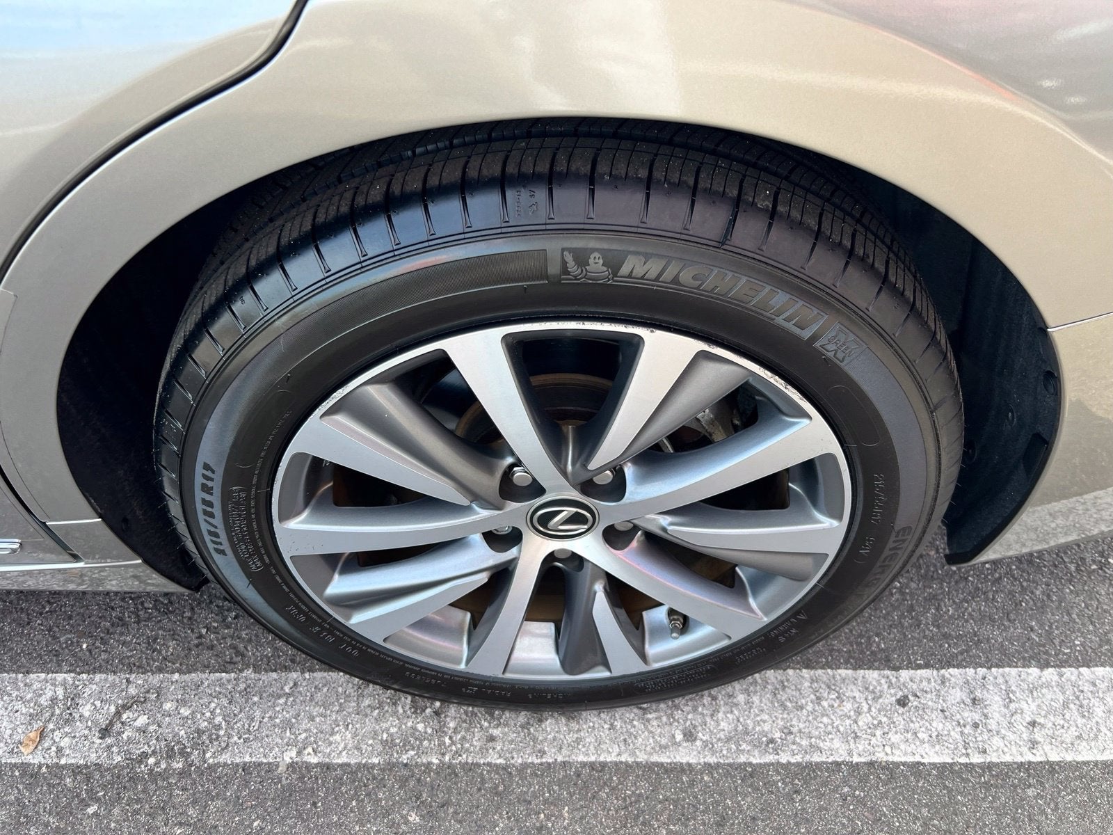 2020 Lexus ES 300h