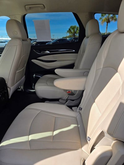 2022 Buick Enclave Essence