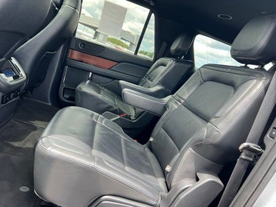 2022 Lincoln Navigator L Reserve