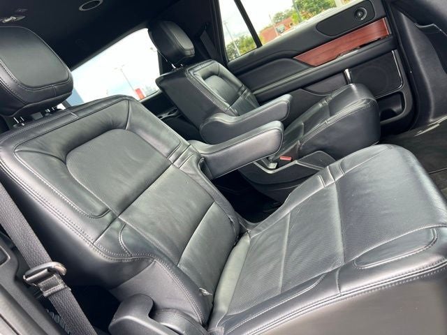 2022 Lincoln Navigator L Reserve