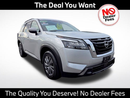 2024 Nissan Pathfinder SV