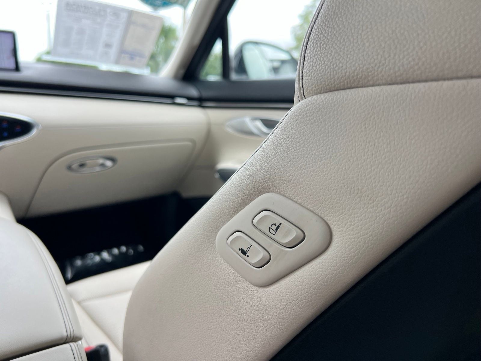 2024 Genesis GV70 2.5T