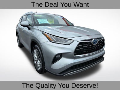 2023 Toyota Highlander Hybrid Platinum