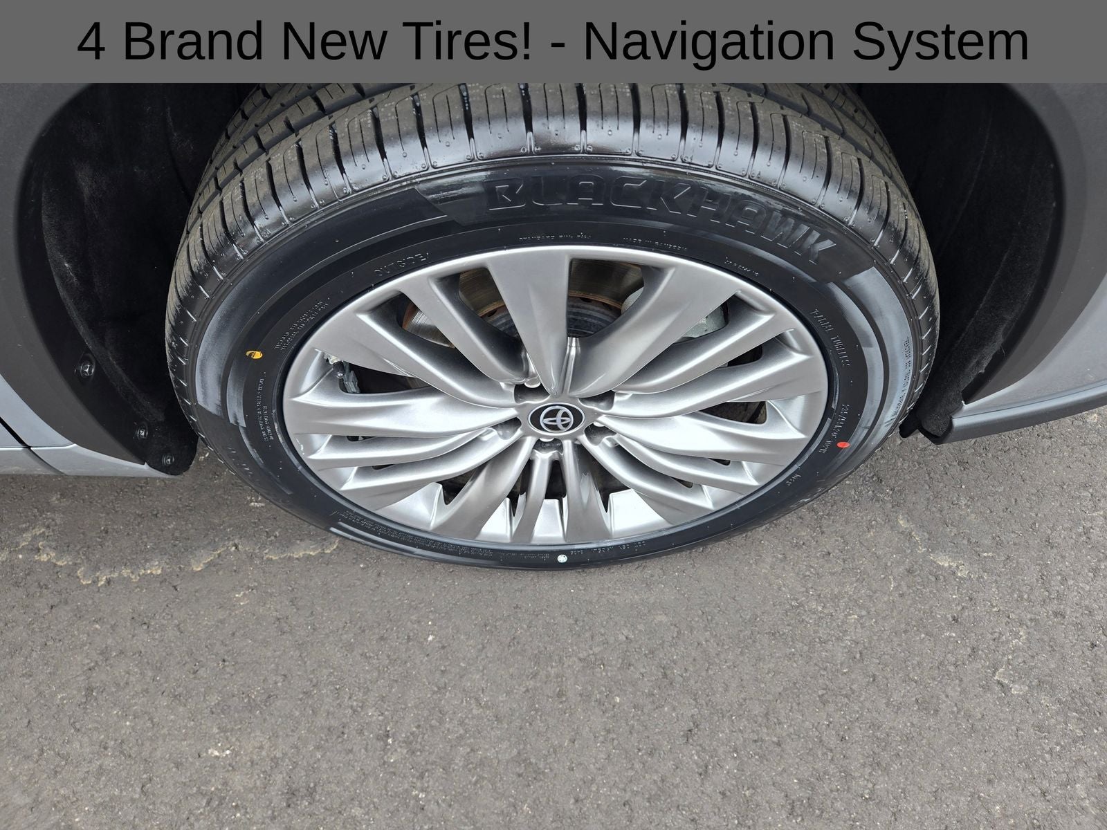 2023 Toyota Highlander Hybrid Platinum