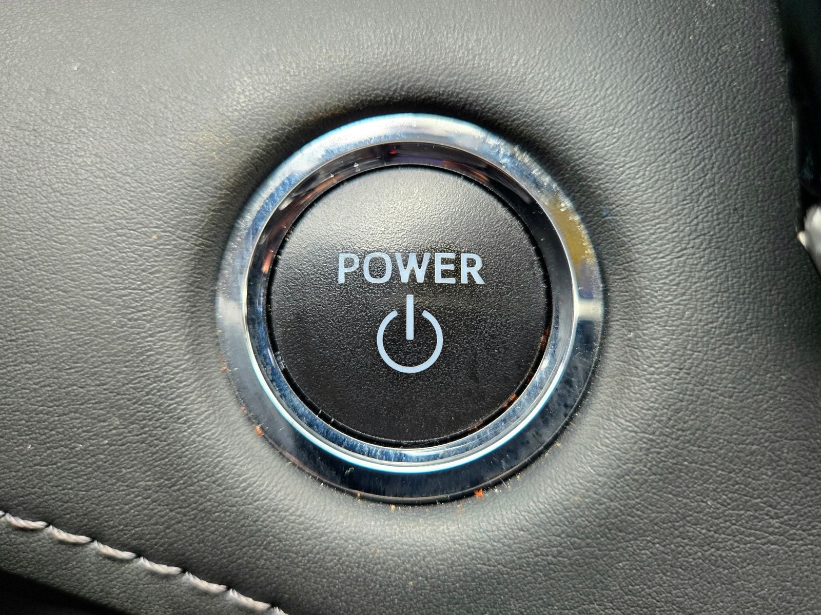 2023 Toyota Highlander Hybrid Platinum