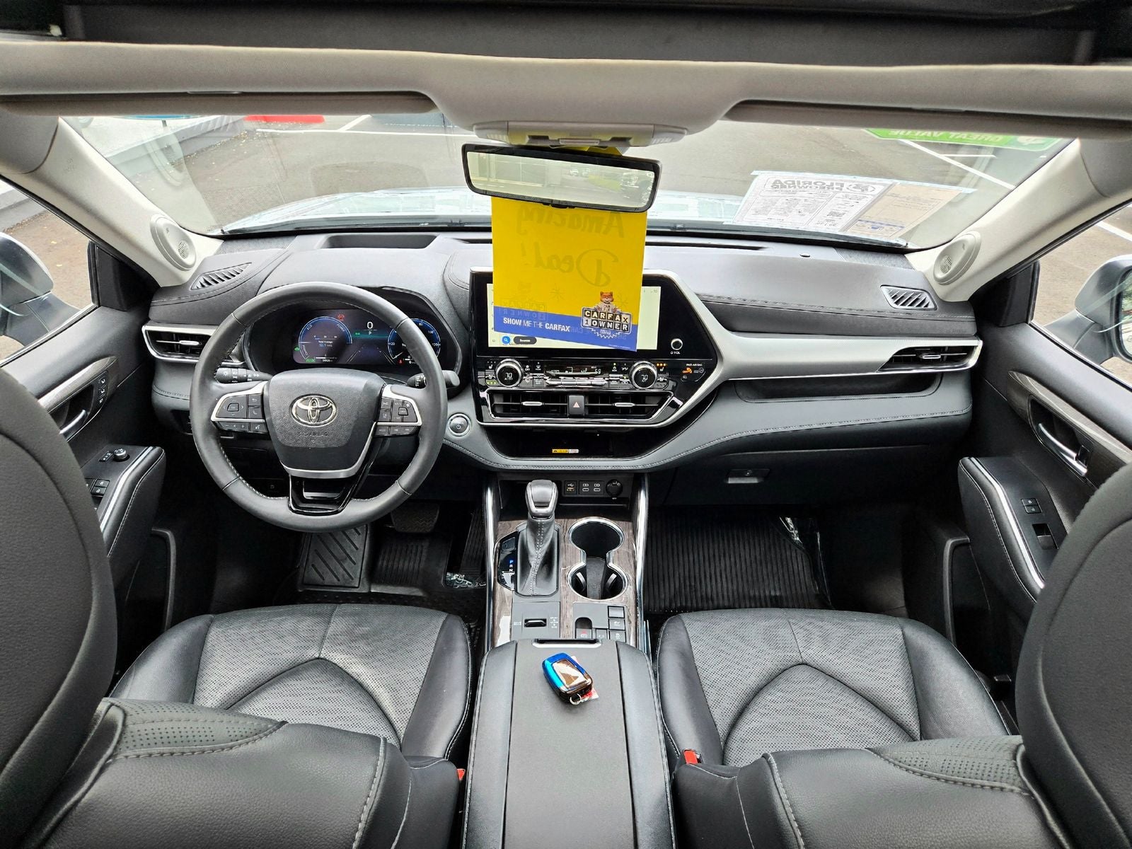 2023 Toyota Highlander Hybrid Platinum