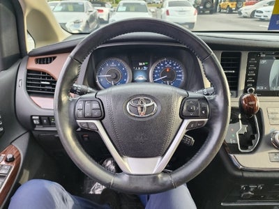 2018 Toyota Sienna Limited Premium